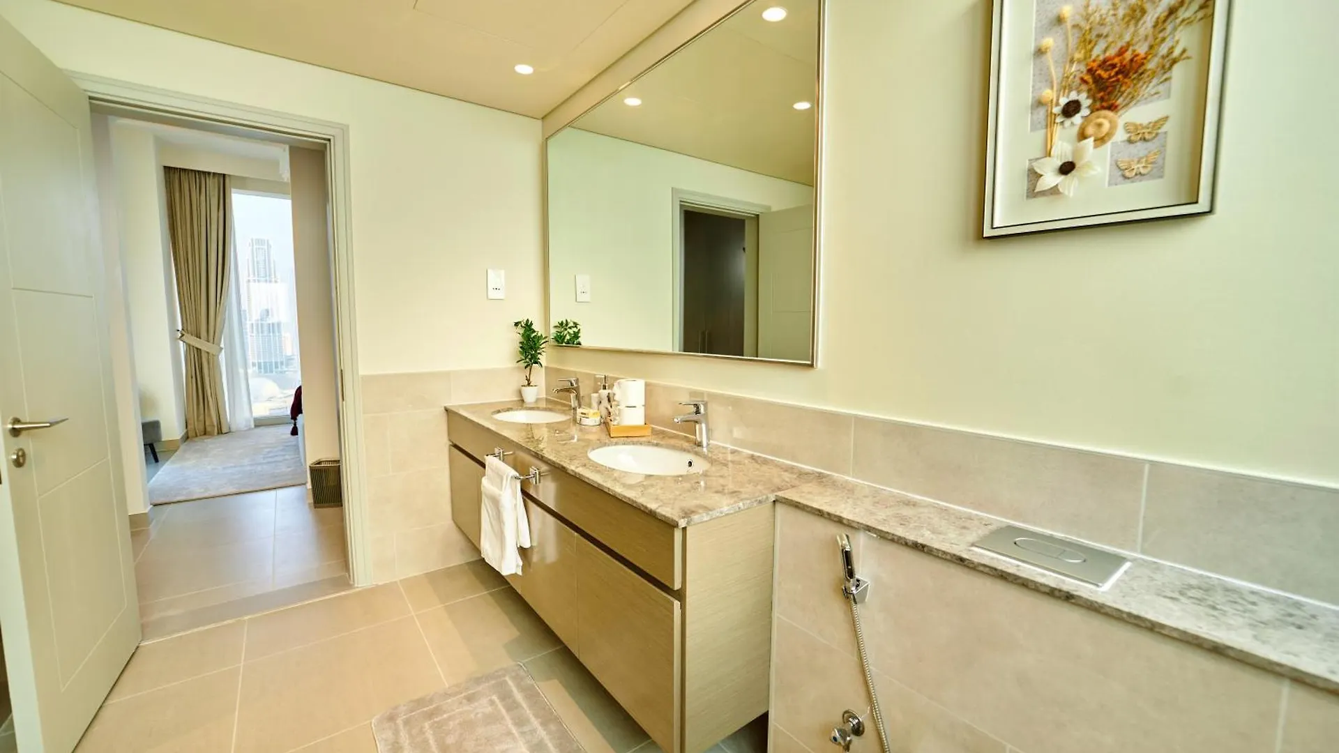 Svizona Premium 3Br Suite With Iconic Burj Khalifa, Dubai Fountain & Opera Views, Downtown Dubai Apartment