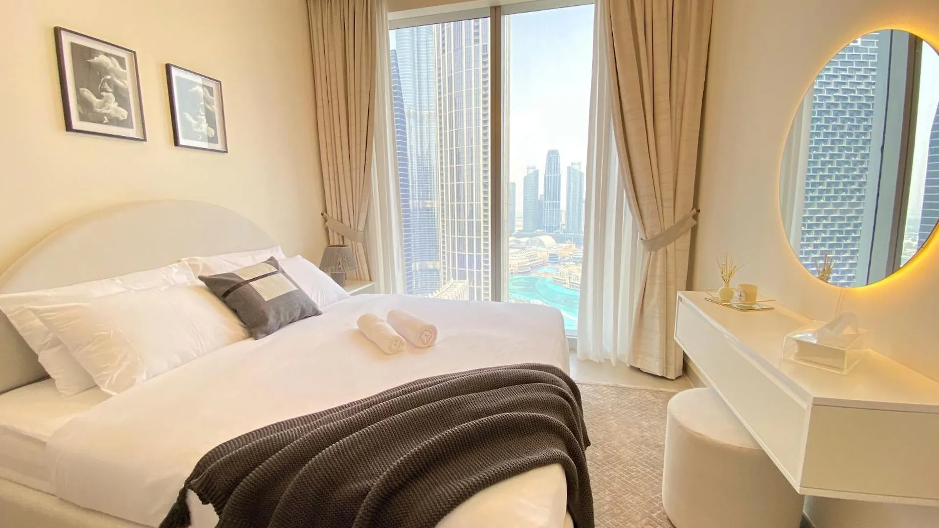아파트 Svizona Premium 3Br Suite With Iconic Burj Khalifa, Dubai Fountain & Opera Views, Downtown 두바이